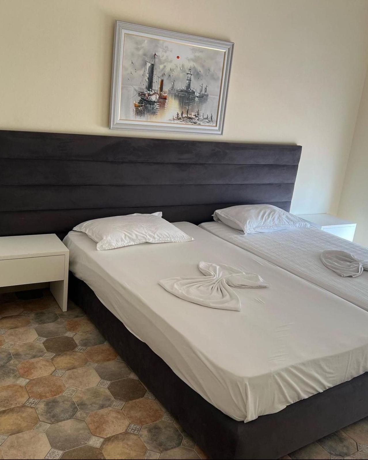 Апартаменты Shengjin Apartaments *