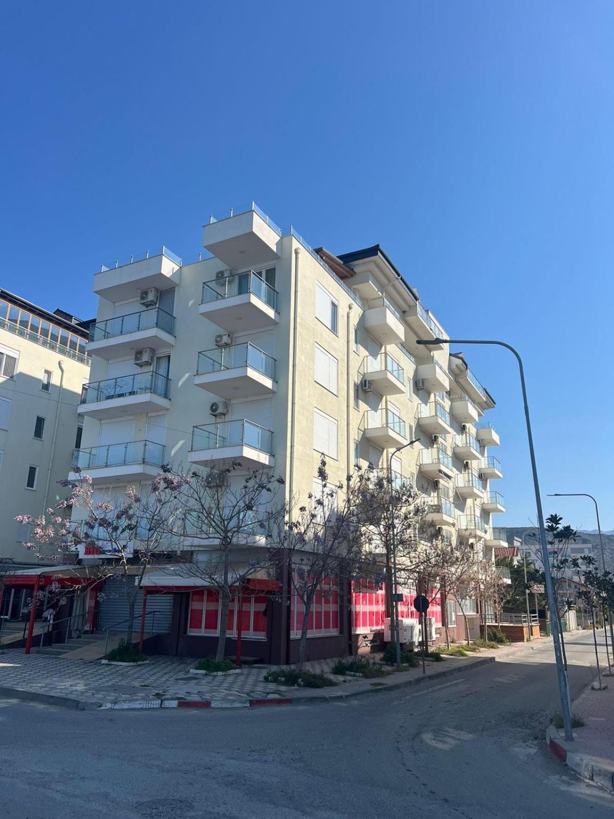 Апартаменты Shengjin Apartaments Шенджин