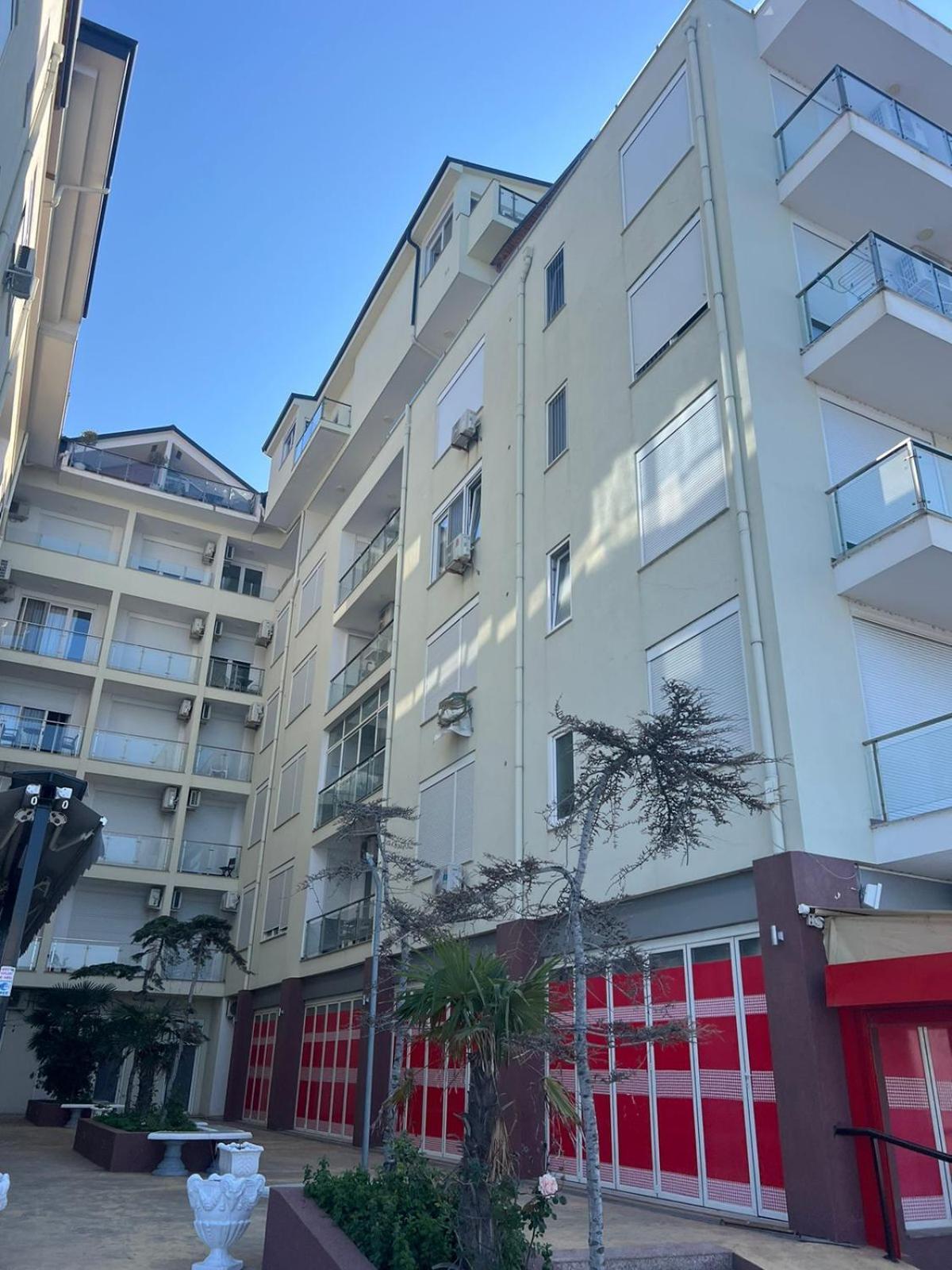 Апартаменты Shengjin Apartaments Шенджин